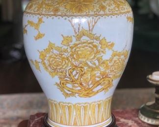 Antique Chinese vase 