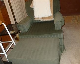 Comfy chair & ottoman
