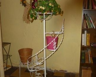 Plant stand