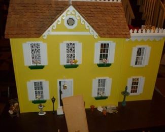 Cool doll house