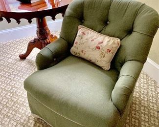Tufted back skirted sitting chair. Linen upholstery with contrasting trim from Kellogg Collection.