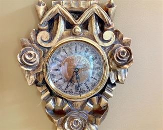 Decorative wall clock