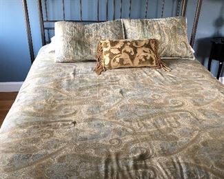 Beautiful Queen Size Metal Headboard and bed