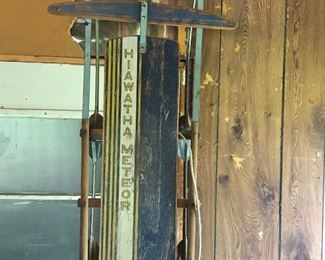 Vintage Hiawatha Meteor Sled