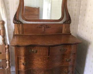 Oak Dresser sold with the oak bed