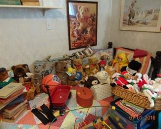 Teddy Bears, toys and books. Twin Bed with bedspread and sham