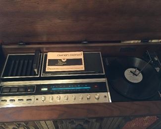 Everything works! Even the 8track player!