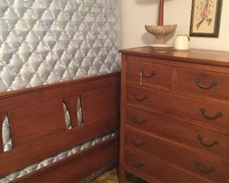 Another great set of bedroom furniture! Chest of drawers, full size bed (mattress/box sold separately)