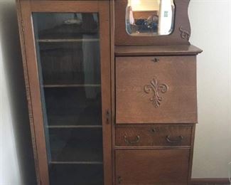 Antique Oak Secretary with Nice Carved Details, Well Made Great Shape, 39" x 61"h x 14"d
Lot Number: 10