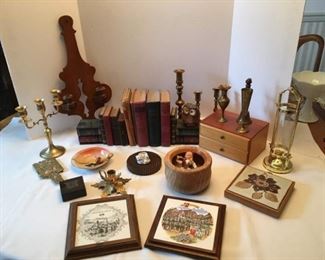 Antique Books and Shelf Knick Knacks.
Lot Number: 27