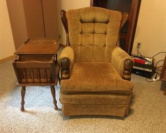 Mid Century Swivel Rocker Upholstered Chair, Side Table with Turned Legs and Magazine Slot.
Lot Number: 30