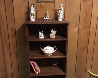 Vintage Wood (Small) Bookshelf, 23x10.5x45"h, Porcelain Figurines, Books, Milk Glass Dish..
Lot Number: 44