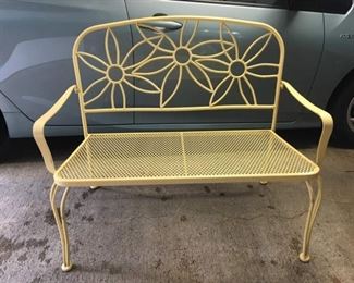 Adorable Metal Yellow Powder Coated/paint Garden Bench. 43" x 22" x 36h
Lot Number: 66