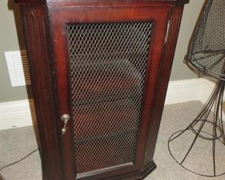 Bombay Tray Top Bar Cabinet