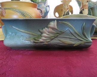 Roseville Rectangular Freesia Planter