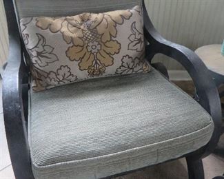 Lightweight Cast Aluminum Patio Chair