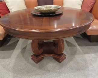 Round Dining Table
Stanley Furniture Company