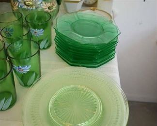 GREEN GLASS PLATES