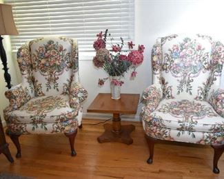 WINGBACK CHAIR, SIDE TABLE, FLOOR LAMP, FLORAL