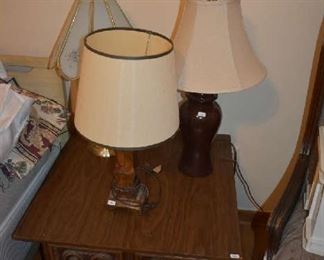 SIDE TABLE, LAMPS