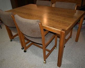 TABLE W/4 CHAIRS