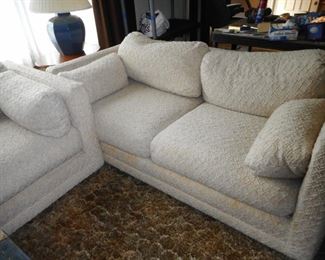 NICE Textured Love Seat, Sofa, 1970's COMFY!!