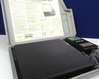 Matco Tools Slimline Electronic Charging Scale in Case