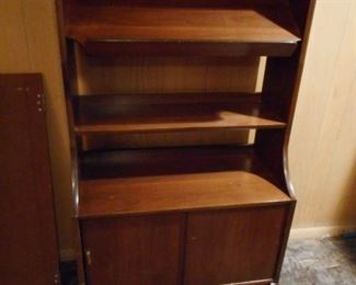 Mid Century Shelves ( Removable ) Hutch