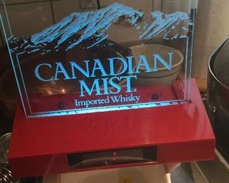 Canadian Mist Display