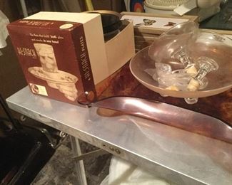 Mid Century Serve Ware