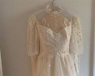 Vintage wedding dress approximately size S-M