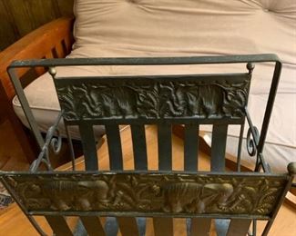Metal magazine rack