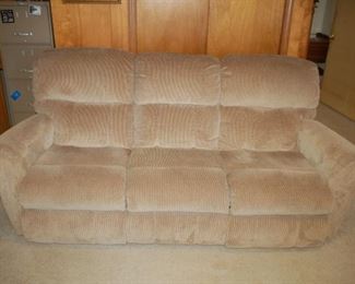 LZB recliner/sofa - electrical