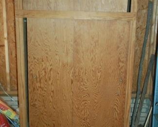 Outdoor storage cabinet