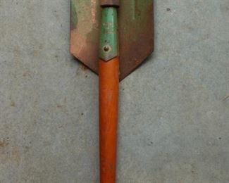 Romanian WWII trench shovel