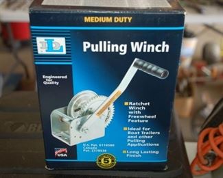 Pulling winch