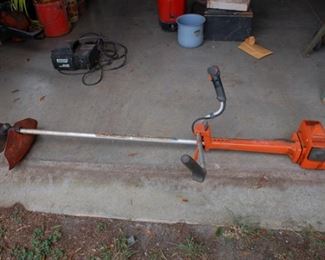 Husqvarna 235R bush wacker/trimmer