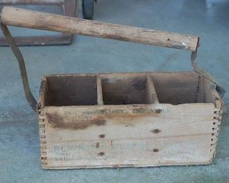Remington arms 0.410 gauge vintage wood box with handle