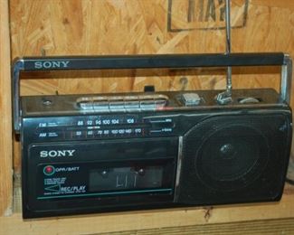 Sony AM/FM radio and cassette player