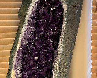 6ft 9in Amethyst Cathedral Geode 81x15x15 HxWxD Very Heavy.. Special care will be needed to transport!!!