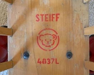 Steiff 4837L Bear Wagon	