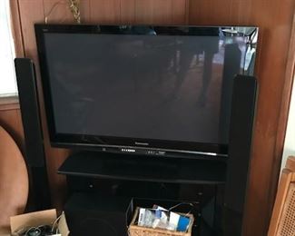 Panasonic TV with Stand Up Speakers