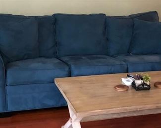 JN205: Blue Sleeper Sofa  Local Pickup https://www.ebay.com/itm/113848555026