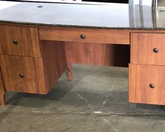 L72019-002: Modern 2 Tone Executive Desk Local Pickup https://www.ebay.com/itm/113848650713