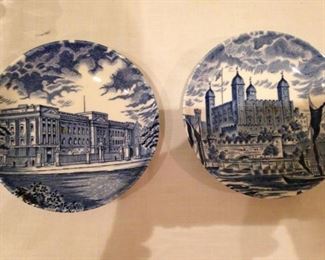 Small English Wedgwood plates - "Royal Homes of Britain" 