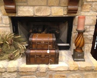 Good-looking hearth accessories