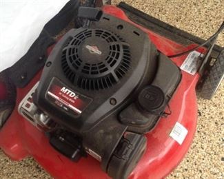 MTD 20" Cut width mower