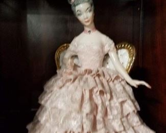 Dresden style lady in lace  