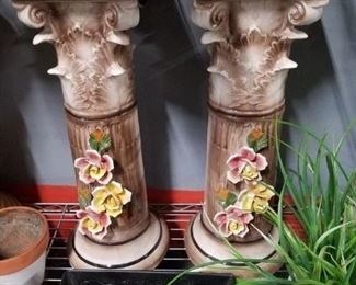 2 Capodimonte pedestals