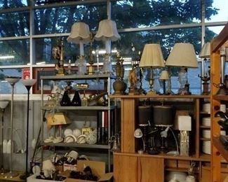 Assorted vintage lamps, replacement glass & shades  
